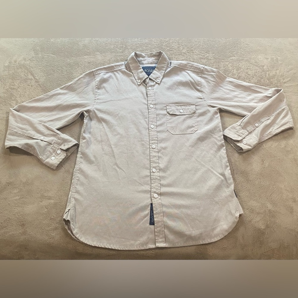 Roark Men’s Medium Button Down Shirt Tan Casual Long Sleeve Adventure Travel